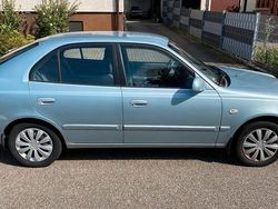 Blau Gebraucht 2003 Hyundai Accent GLS Limousine | 1.300 €