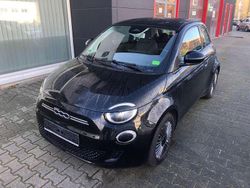 Colore esterno (onyx schwarz) Gebraucht 2022 Fiat 500e Icon Kleinwagen | 19.990 € (Fairer Preis)