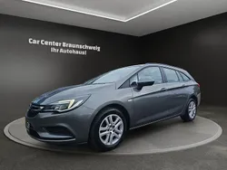 Grau Gebraucht 2017 Opel Astra Edition Kombi | 7.999 € (Fairer Preis)