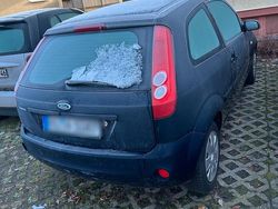 Blau Gebraucht 2007 Ford Fiesta Kleinwagen | 2.500 € (Teuer)