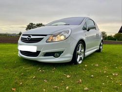 Weiß Gebraucht 2010 Opel Corsa Limousine | 6.200 € (Guter Preis)