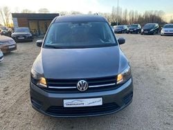 Grau Gebraucht 2020 VW Caddy Maxi Beach Van / Kleinbus | 26.990 € (Etwas zu teuer)