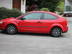 Gebraucht 2005 Ford Focus Ambiente Limousine | 799 € (Guter Preis)