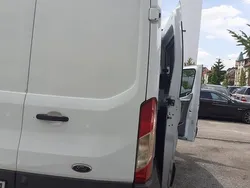 Weiß Gebraucht 2019 Ford Transit Van / Kleinbus | 17.900 € (Fairer Preis)