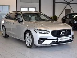 Silber Gebraucht 2021 Volvo V90 R-Design Kombi | 29.999 € (Guter Preis)