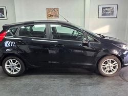 Schwarz Gebraucht 2015 Ford Fiesta Titanium Kleinwagen | 5.990 € (Guter Preis)