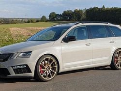 Grau Gebraucht 2020 Skoda Octavia RS Kombi | 22.250 € (Superpreis)