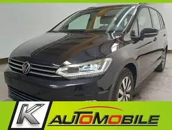 Schwarz Gebraucht 2023 VW Touran Van / Kleinbus | 30.680 € (Guter Preis)