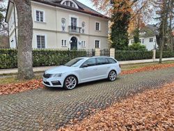 Weiß Gebraucht 2017 Skoda Octavia RS Kombi | 19.185 € (Fairer Preis)
