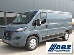 Grau Gebraucht 2023 Fiat E-Ducato Van / Kleinbus | 59.143 €