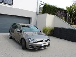 Grau Gebraucht 2015 VW Golf VII Comfortline Limousine | 13.490 € (Etwas zu teuer)