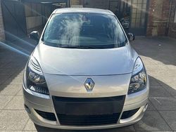 Silber Gebraucht 2011 Renault Scénic III Van / Kleinbus | 5.800 € (Fairer Preis)