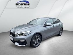 Grau Gebraucht 2024 BMW 118 Sport Line Kleinwagen | 27.400 € (Fairer Preis)