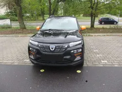 Schwarz Gebraucht 2022 Dacia Spring Comfort Plus Kleinwagen | 10.900 € (Fairer Preis)