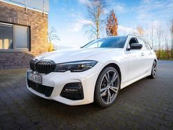 Weiß Gebraucht 2022 BMW 330 M Sport Kombi | 35.990 € (Guter Preis)