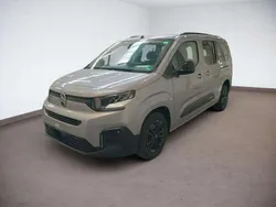 Lack grau /typ aussenverk Gebraucht 2024 Citroën Berlingo Van / Kleinbus | 30.979 € (Teuer)