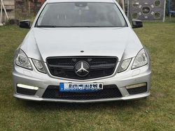Grau Gebraucht 2009 Mercedes E500 Avantgarde Limousine | 11.500 € (Fairer Preis)