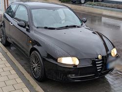Schwarz Gebraucht 2004 Alfa Romeo 147 Kleinwagen | 599 € (Etwas zu teuer)