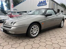 Grau Gebraucht 1997 Alfa Romeo Spider Cabrio | 4.490 € (Superpreis)