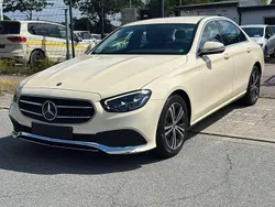 Beige Gebraucht 2021 Mercedes E200 Avantgarde Limousine | 19.400 € (Superpreis)