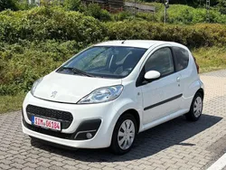 Weiß Gebraucht 2014 Peugeot 107 Active Kleinwagen | 1.495 € (Fairer Preis)