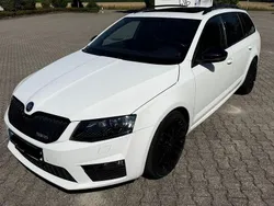 Weiß Gebraucht 2016 Skoda Octavia RS Kombi | 13.900 € (Fairer Preis)