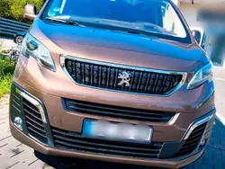 Peugeot Traveller