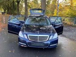 Cavansitblau metalliclack Gebraucht 2012 Mercedes E250 Kombi | 9.980 € (Guter Preis)