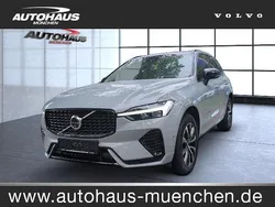 Vapour grey / (metallic) Gebraucht 2023 Volvo XC60 Plus SUV | 40.990 € (Superpreis)