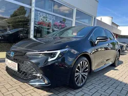 Mysticschwarz mica met Gebraucht 2023 Toyota Corolla Team Limousine | 24.900 € (Guter Preis)