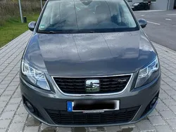 Grau Gebraucht 2022 Seat Alhambra FR Van / Kleinbus | 29.999 € (Guter Preis)