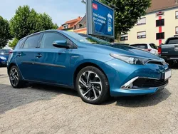 Blau Gebraucht 2016 Toyota Auris Hybrid Executive Limousine | 10.900 € (Fairer Preis)