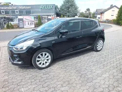 Schwarz Gebraucht 2016 Renault Clio IV LIMITED Limousine | 8.750 € (Etwas zu teuer)
