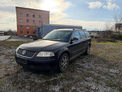 Schwarz Gebraucht 2005 VW Passat Comfortline Kombi | 700 € (Superpreis)