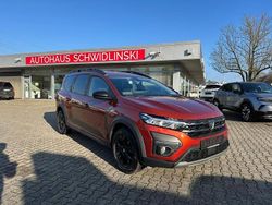 Braun Gebraucht 2022 Dacia Jogger Extreme Van / Kleinbus | 16.990 € (Fairer Preis)