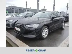 Brillantschwarz Gebraucht 2024 Audi A3 Sportback Ambiente Limousine | 30.640 € (Guter Preis)