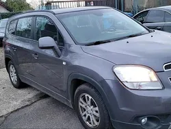 Silber Gebraucht 2012 Chevrolet Orlando Kombi | 3.300 €