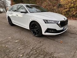Weiß Gebraucht 2020 Skoda Octavia Ambition Kombi | 14.600 € (Guter Preis)