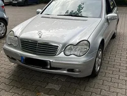 Silber Gebraucht 2002 Mercedes C220 Elegance Limousine | 2.400 € (Fairer Preis)