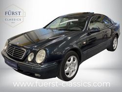 Smaragdschwarz Gebraucht 1999 Mercedes CLK430 Elegance Coupé | 15.990 €