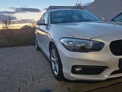 Schwarz Gebraucht 2016 BMW 118 Kleinwagen | 12.300 € (Fairer Preis)