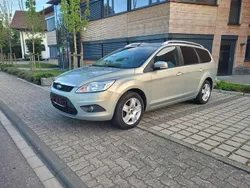 Grau Gebraucht 2010 Ford Focus Style Kombi | 3.990 € (Fairer Preis)