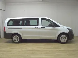 Weiss Gebraucht 2021 Mercedes Vito Van / Kleinbus | 26.480 € (Guter Preis)