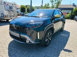 Schwarz Gebraucht 2022 Toyota Yaris Cross Edition SUV | 26.990 € (Fairer Preis)