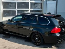 Schwarz Gebraucht 2009 BMW 330 Kombi | 5.999 € (Superpreis)