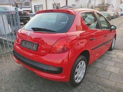 Rot aden/deckende lackierung Gebraucht 2008 Peugeot 207 Filou Kleinwagen | 1.699 € (Fairer Preis)