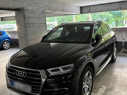 Schwarz Gebraucht 2020 Audi Q5 Comfort SUV | 33.500 € (Etwas zu teuer)