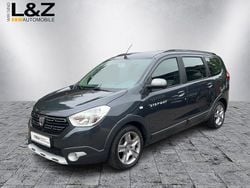 Grau Gebraucht 2022 Dacia Lodgy Stepway Van / Kleinbus | 17.480 € (Etwas zu teuer)