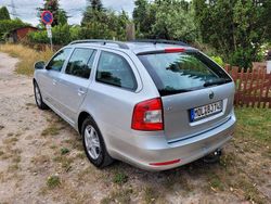 Silber Gebraucht 2009 Skoda Octavia Ambiente Kombi | 4.490 € (Fairer Preis)