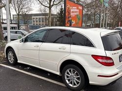 Weiß Gebraucht 2012 Mercedes R350 Van / Kleinbus | 8.300 € (Guter Preis)